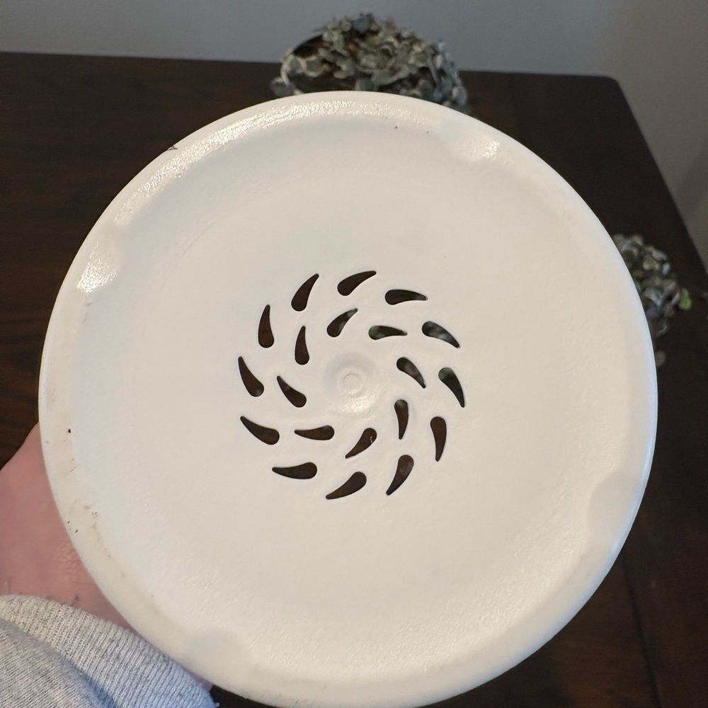 Planter with Butterfly - Picture 3 of 3